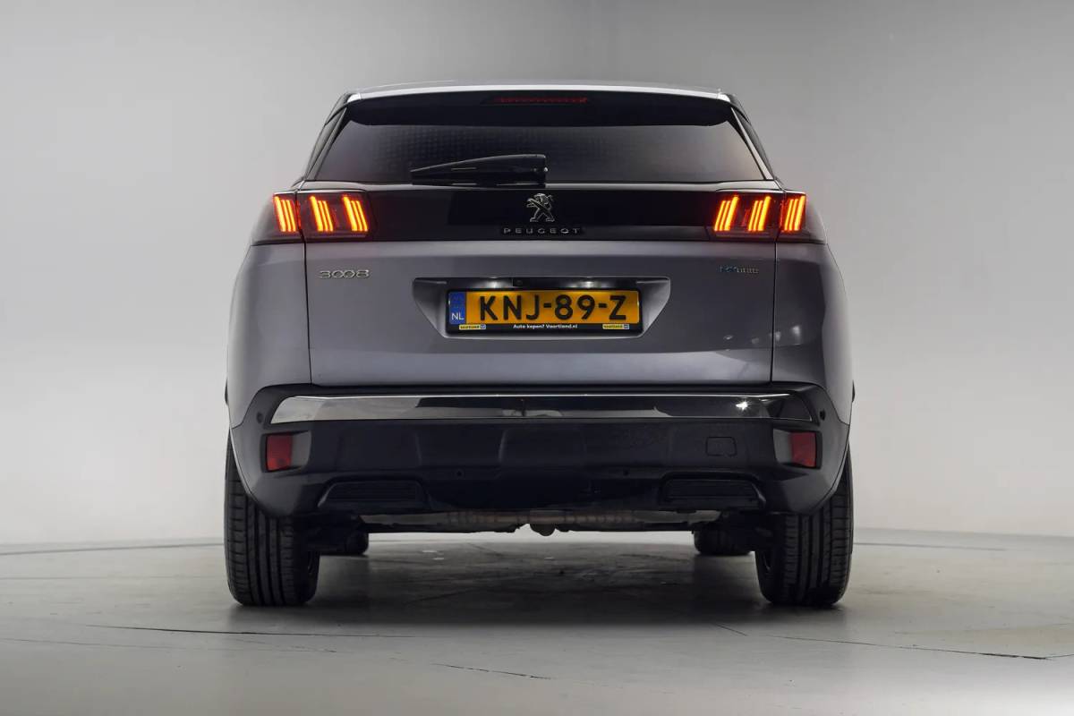 Peugeot 3008 Peugeot 3008 1.6 HYbrid 225pk Allure Aut.[ Clima / ECC Navi Apple / Android Camera ]