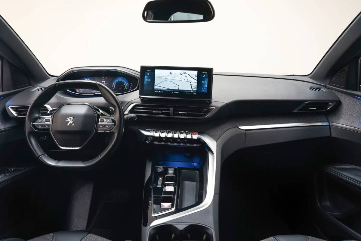 Peugeot 3008 Peugeot 3008 1.6 HYbrid 225pk Allure Aut.[ Clima / ECC Navi Apple / Android Camera ]