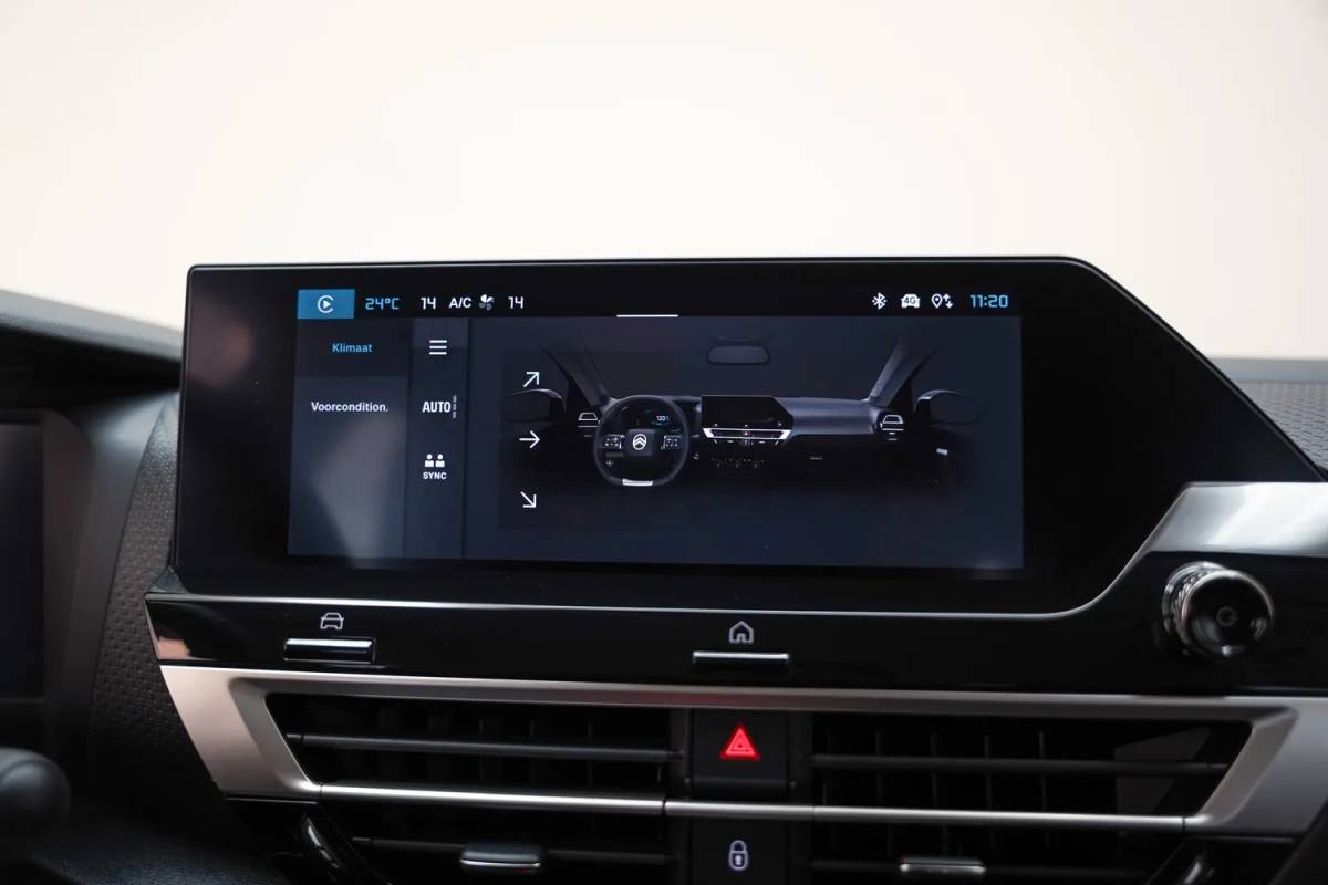 Citroën ë-C4 Citroen e-C4 You 50kWh 3-fase [ LED Navi Camera Climate ]