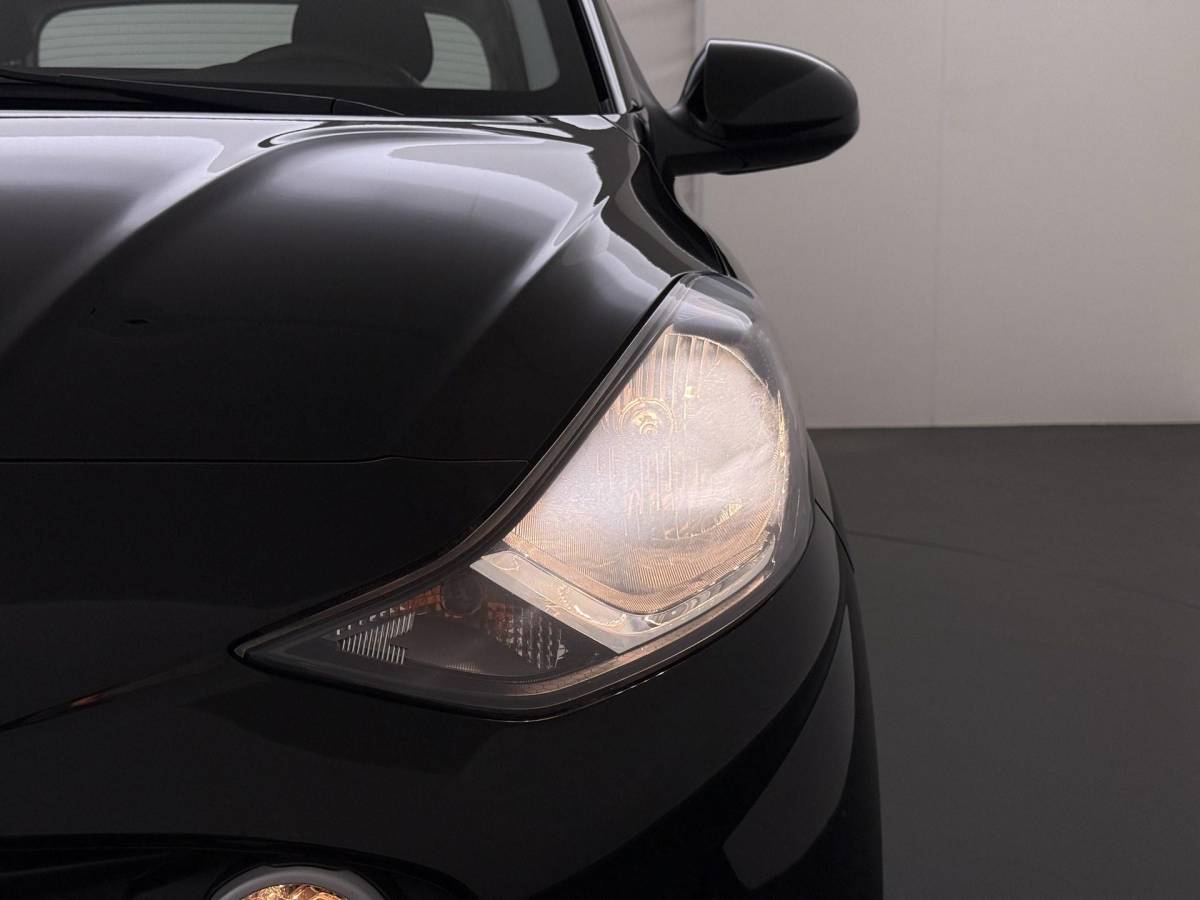 Hyundai i10 Hyundai i10 1.0 Premium Stoel En Stuurverwarming | Camera | Climate Control | Apple Carplay & Android Auto