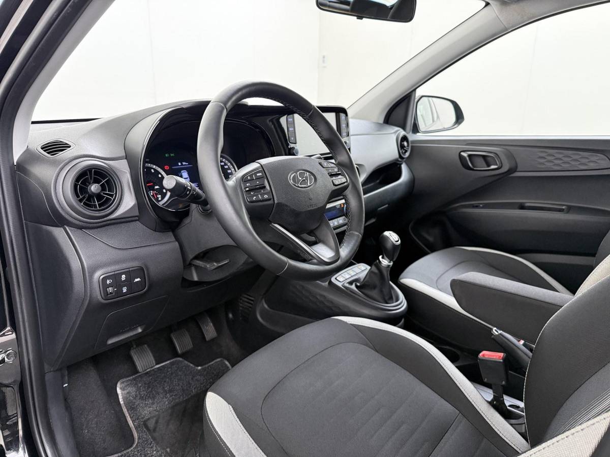 Hyundai i10 Hyundai i10 1.0 Premium Stoel En Stuurverwarming | Camera | Climate Control | Apple Carplay & Android Auto