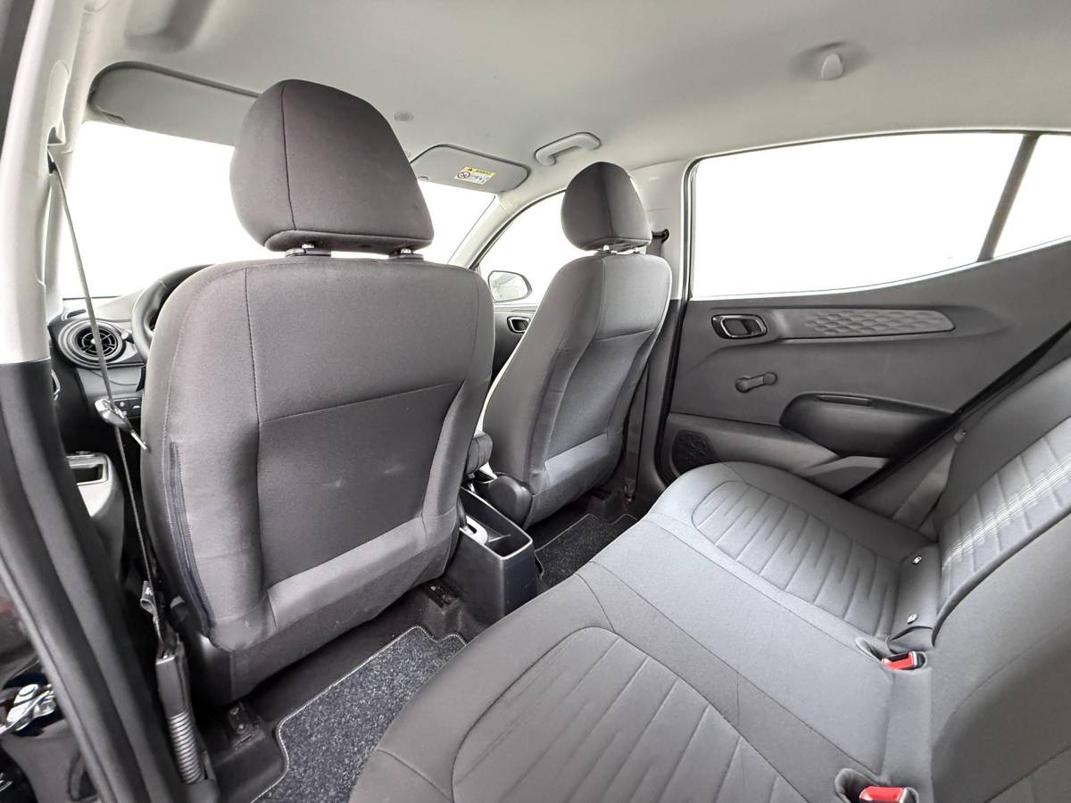 Hyundai i10 Hyundai i10 1.0 Premium Stoel En Stuurverwarming | Camera | Climate Control | Apple Carplay & Android Auto