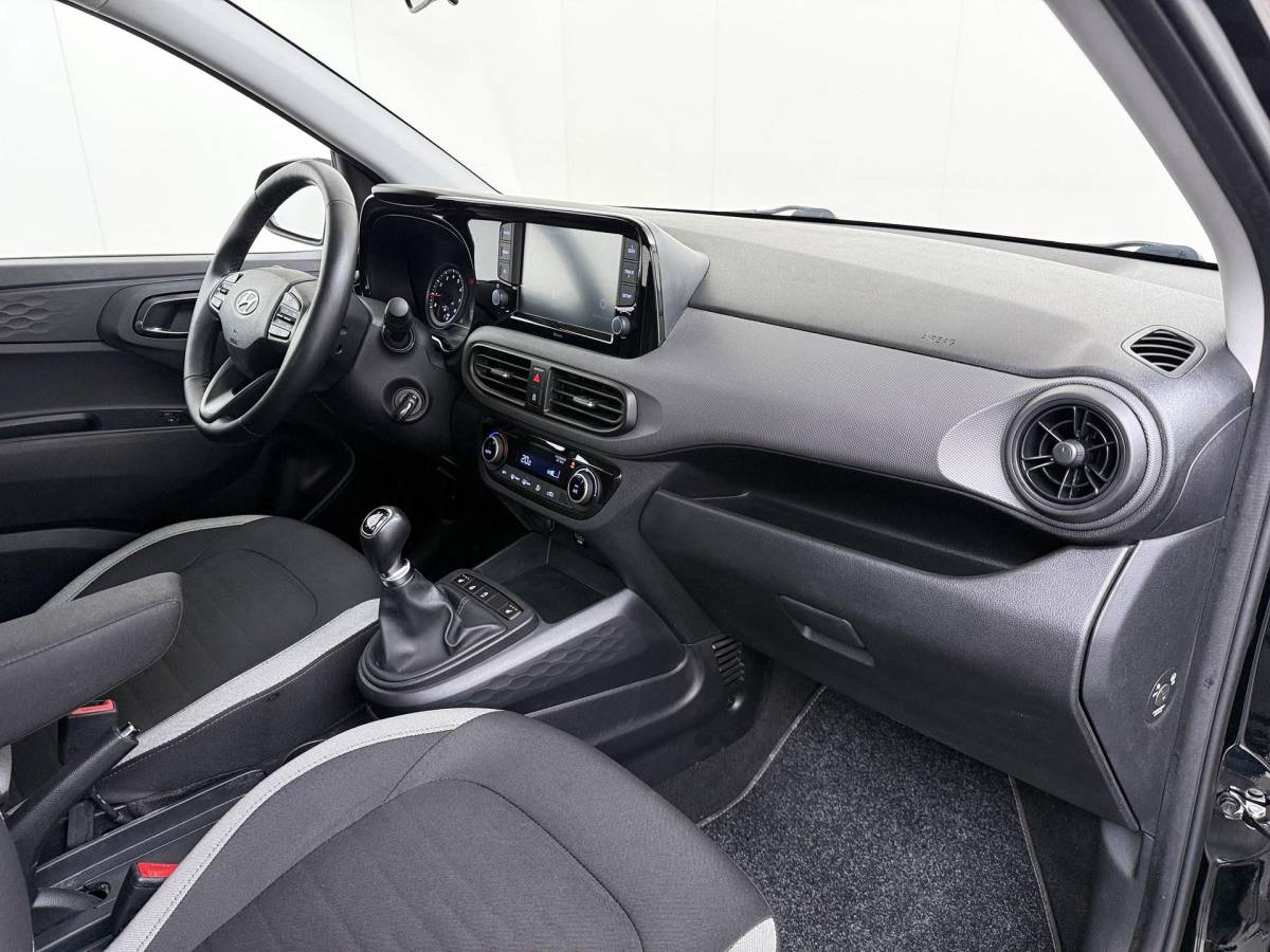 Hyundai i10 Hyundai i10 1.0 Premium Stoel En Stuurverwarming | Camera | Climate Control | Apple Carplay & Android Auto