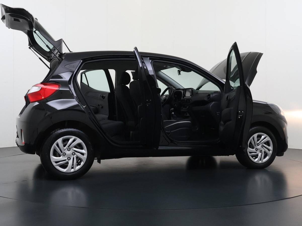 Hyundai i10 Hyundai i10 1.0 Premium Stoel En Stuurverwarming | Camera | Climate Control | Apple Carplay & Android Auto