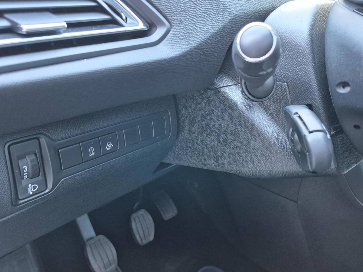 Peugeot 308 Peugeot 308 1.2 PureTech Allure LED/PANO/