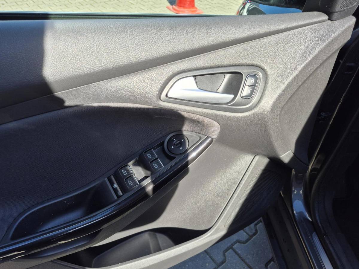 Ford Focus Ford Focus 1.0 Titanium TURBO/keyles / zeer nette auto