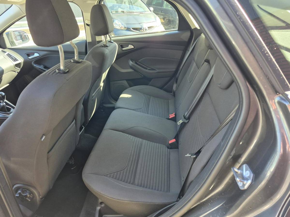 Ford Focus Ford Focus 1.0 Titanium TURBO/keyles / zeer nette auto