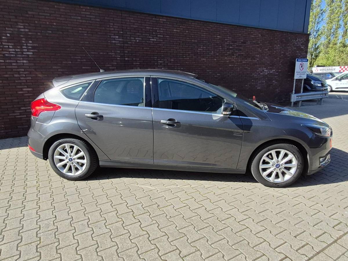 Ford Focus Ford Focus 1.0 Titanium TURBO/keyles / zeer nette auto