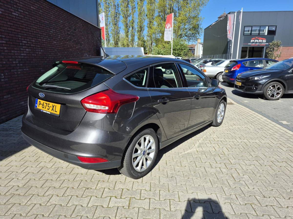 Ford Focus Ford Focus 1.0 Titanium TURBO/keyles / zeer nette auto