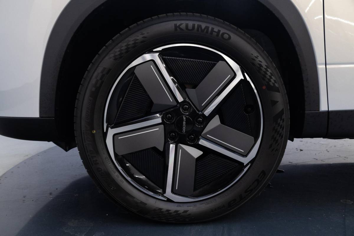 Jaecoo 7 Jaecoo 7 1.5 GDI SHS-P Exclusive | Moonlight Silver & Carbon Crystal Black Roof | NL Auto | Rijklaar | 7 jr garantie |