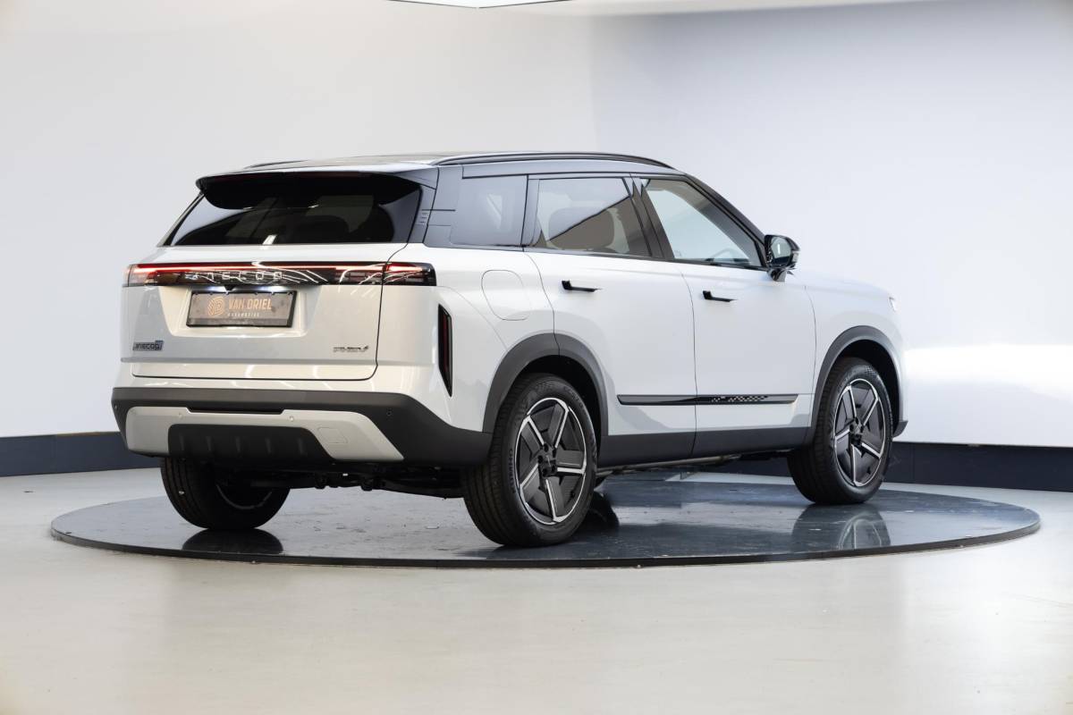 Jaecoo 7 Jaecoo 7 1.5 GDI SHS-P Exclusive | Moonlight Silver & Carbon Crystal Black Roof | NL Auto | Rijklaar | 7 jr garantie |