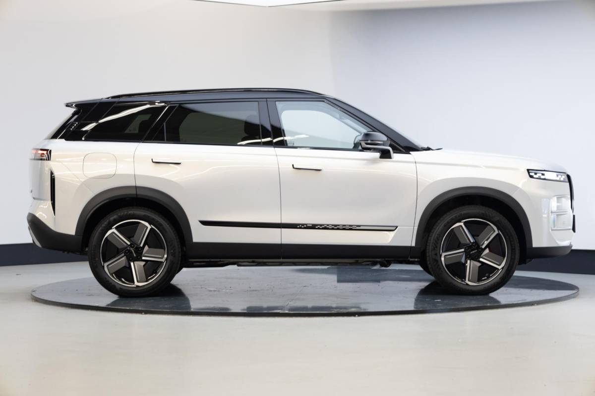 Jaecoo 7 Jaecoo 7 1.5 GDI SHS-P Exclusive | Moonlight Silver & Carbon Crystal Black Roof | NL Auto | Rijklaar | 7 jr garantie |