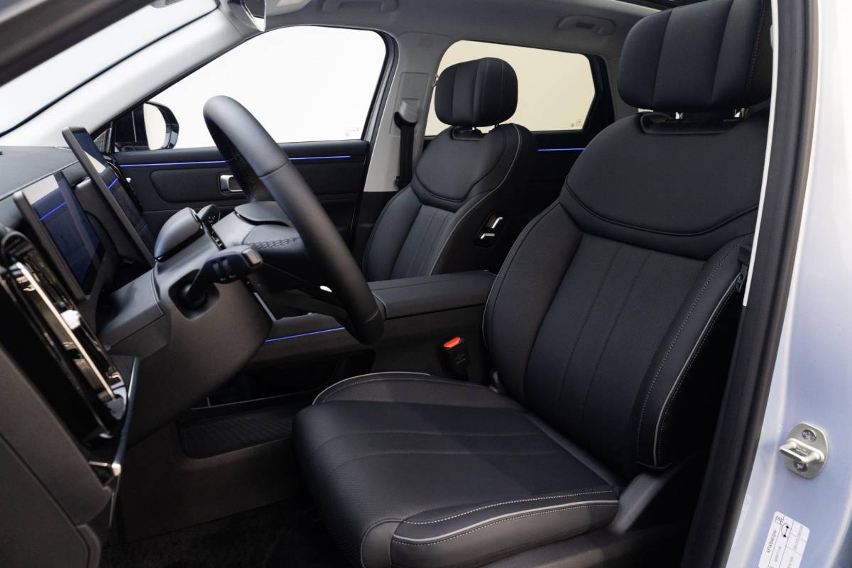 Jaecoo 7 Jaecoo 7 1.5 GDI SHS-P Exclusive | Moonlight Silver & Carbon Crystal Black Roof | NL Auto | Rijklaar | 7 jr garantie |