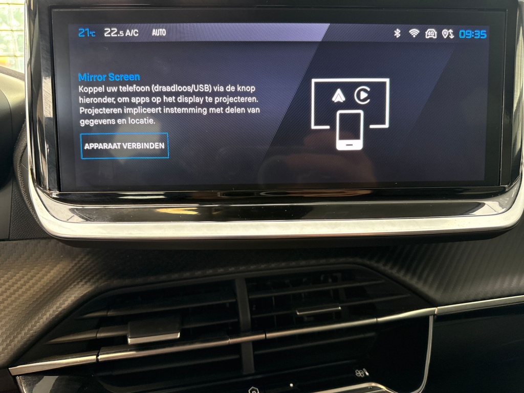 Peugeot 208 Peugeot 208 Hybrid 110 Allure | CarPlay | Sensoren V+A |