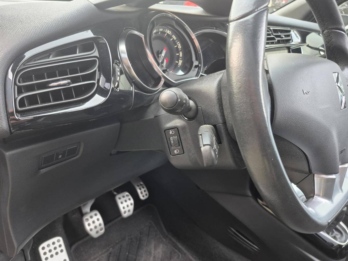 DS DS 3 DS DS3 Cabrio 1.2 VTi So Chic nw APK C1,C3 Cabrio