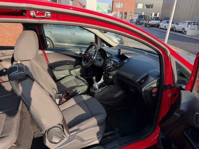 Ford B-MAX Ford B-MAX 1.0 EcoBoost Titanium led,trekhaak,pano dak apk 15-01-2027