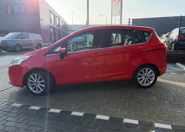 Ford B-MAX Ford B-MAX 1.0 EcoBoost Titanium led,trekhaak,pano dak apk 15-01-2027