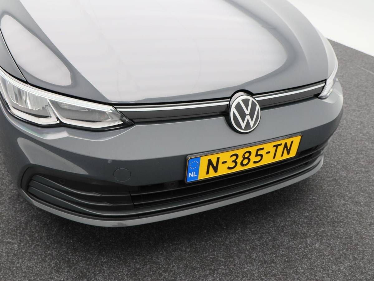 Volkswagen Golf Volkswagen Golf 1.0 eTSi 110 Pk Life | Adaptive Cruise | Camera | Navigatie | Climatronic | 16 Inch | 112.282 Km !!