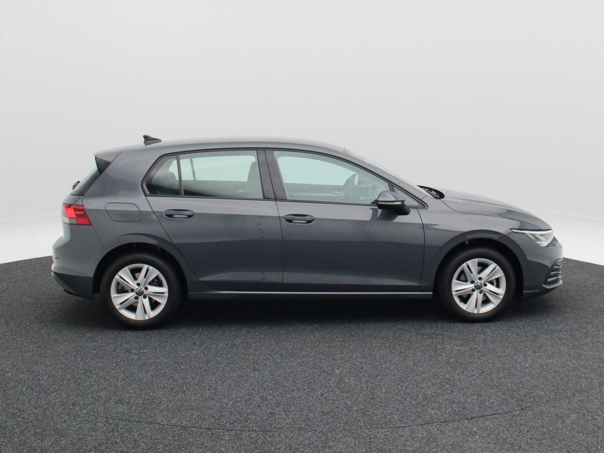 Volkswagen Golf Volkswagen Golf 1.0 eTSi 110 Pk Life | Adaptive Cruise | Camera | Navigatie | Climatronic | 16 Inch | 112.282 Km !!