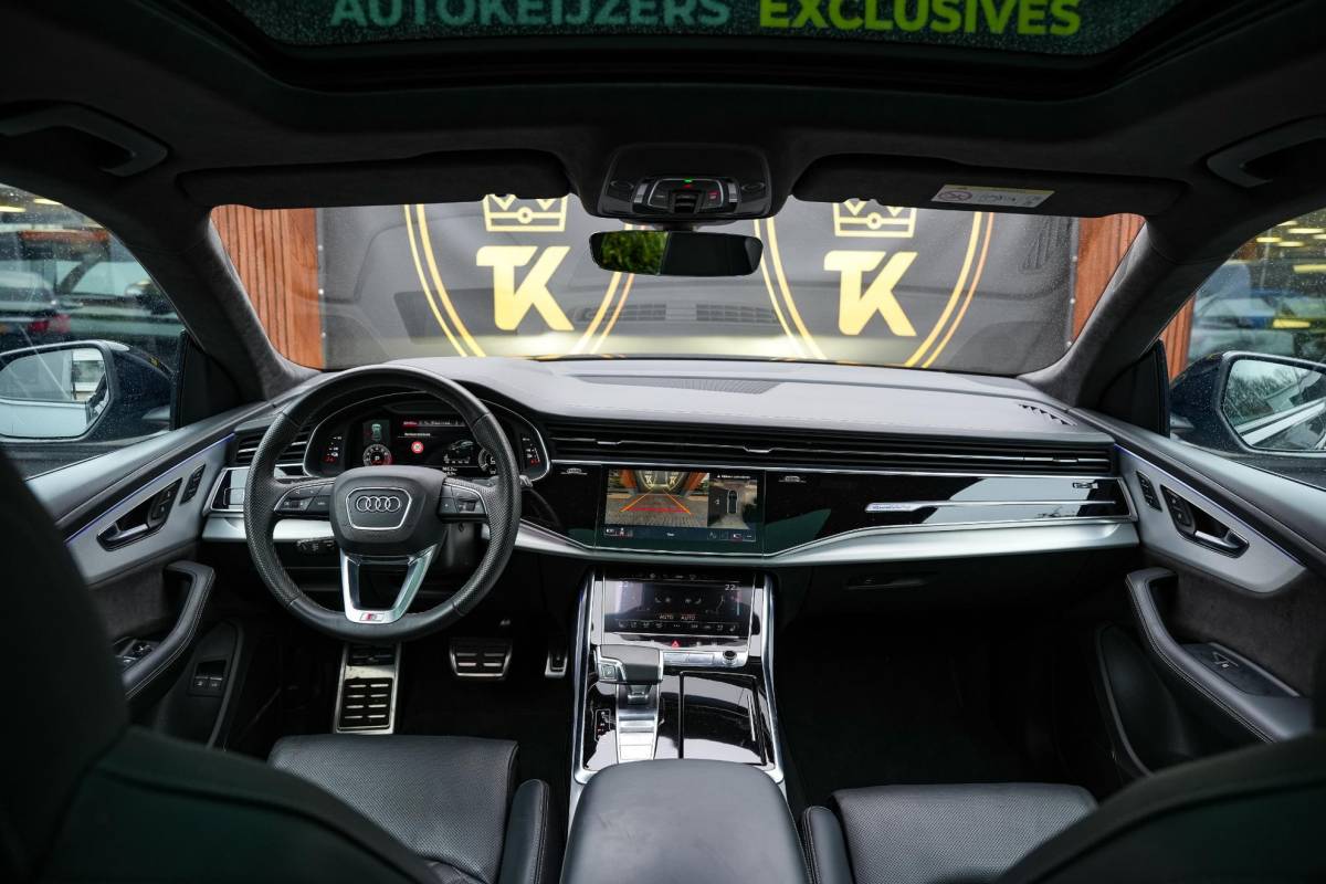 Audi Q8 Audi Q8 60 TFSI e quattro Competition B&O Panodak Carbon 360 Cam Dode Hoek ACC Stoelventilatie