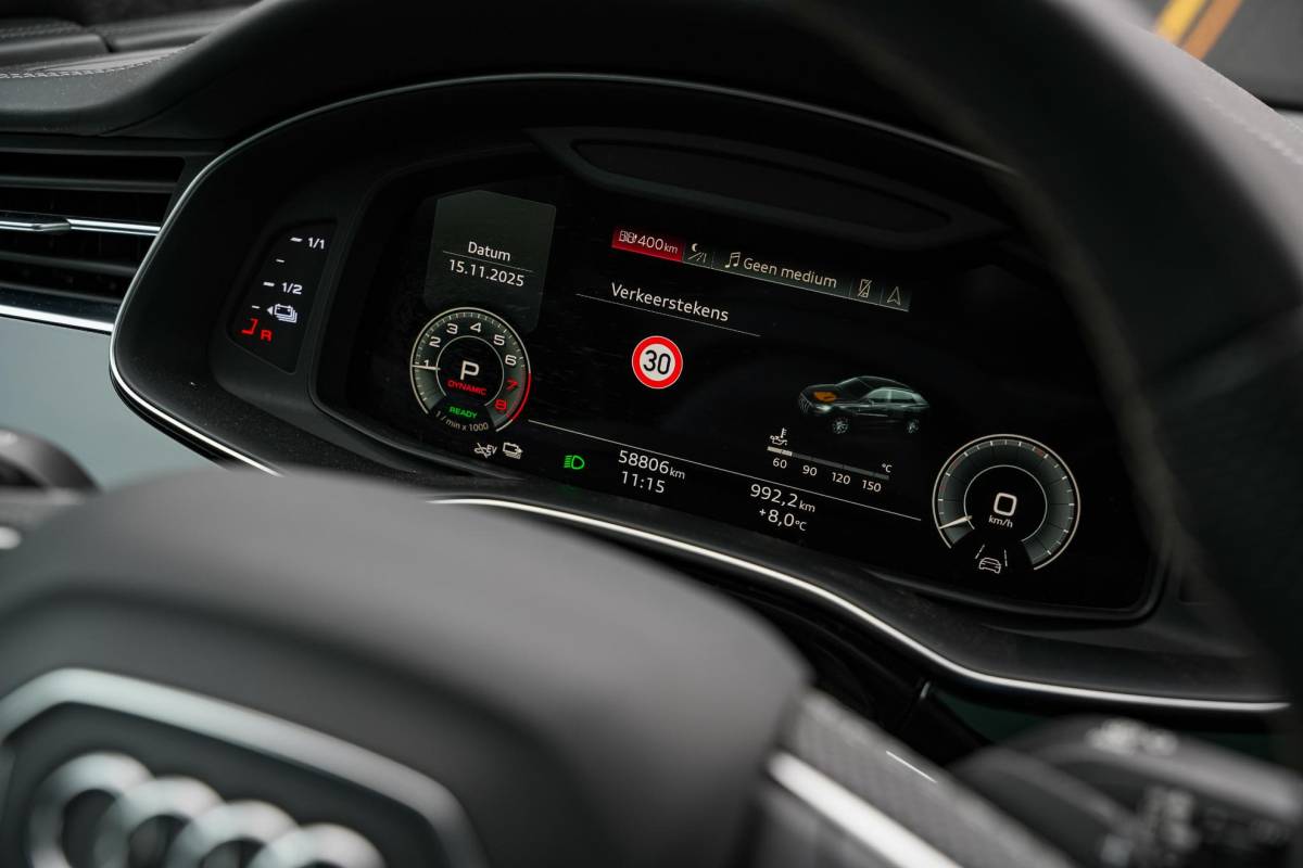 Audi Q8 Audi Q8 60 TFSI e quattro Competition B&O Panodak Carbon 360 Cam Dode Hoek ACC Stoelventilatie