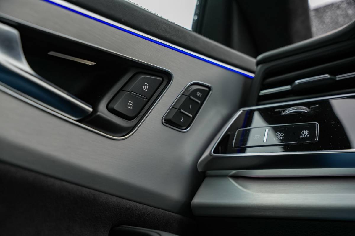 Audi Q8 Audi Q8 60 TFSI e quattro Competition B&O Panodak Carbon 360 Cam Dode Hoek ACC Stoelventilatie