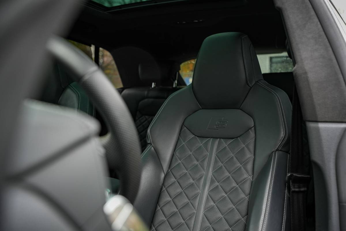 Audi Q8 Audi Q8 60 TFSI e quattro Competition B&O Panodak Carbon 360 Cam Dode Hoek ACC Stoelventilatie