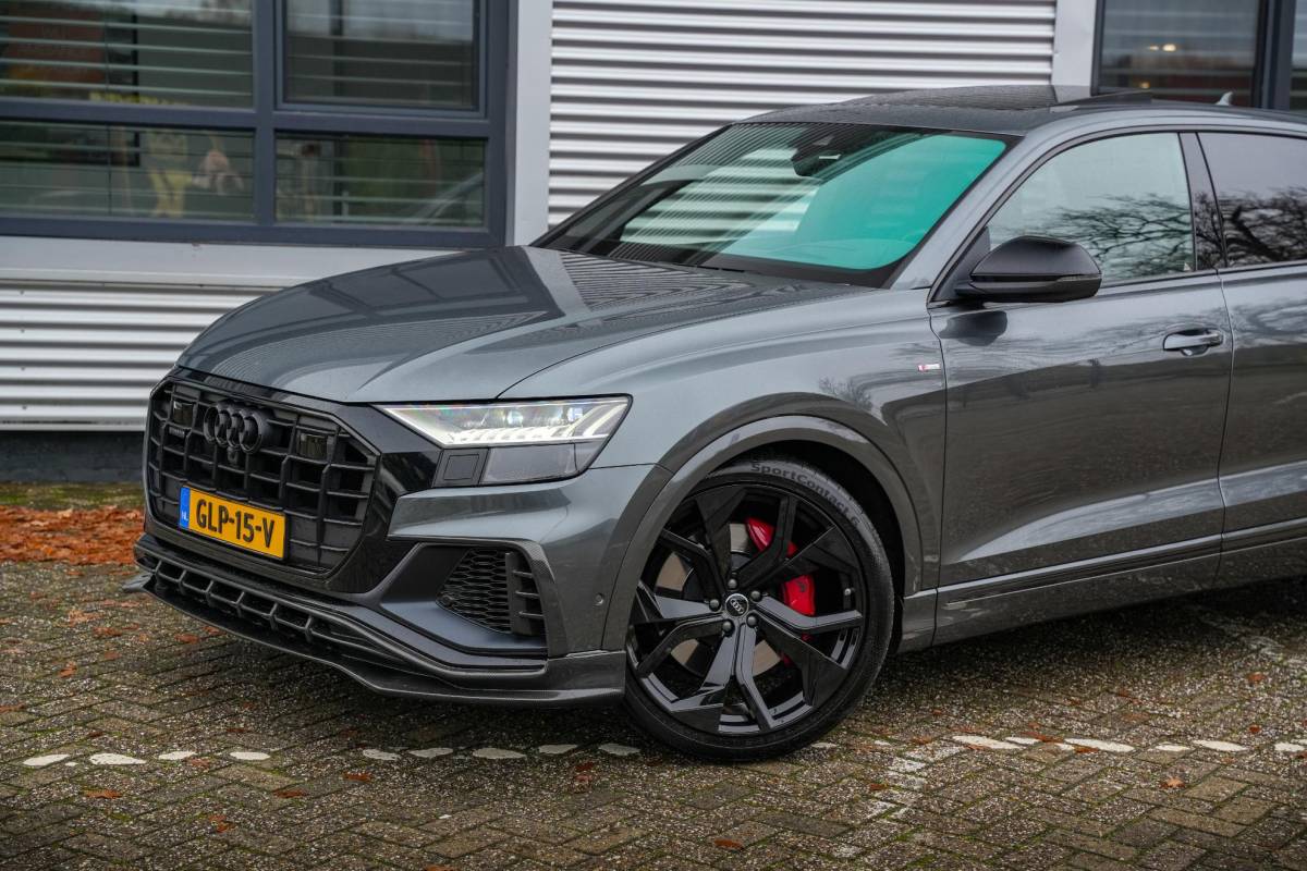 Audi Q8 Audi Q8 60 TFSI e quattro Competition B&O Panodak Carbon 360 Cam Dode Hoek ACC Stoelventilatie