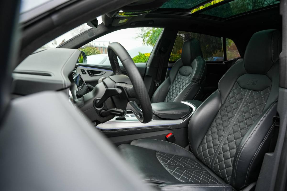 Audi Q8 Audi Q8 60 TFSI e quattro Competition B&O Panodak Carbon 360 Cam Dode Hoek ACC Stoelventilatie