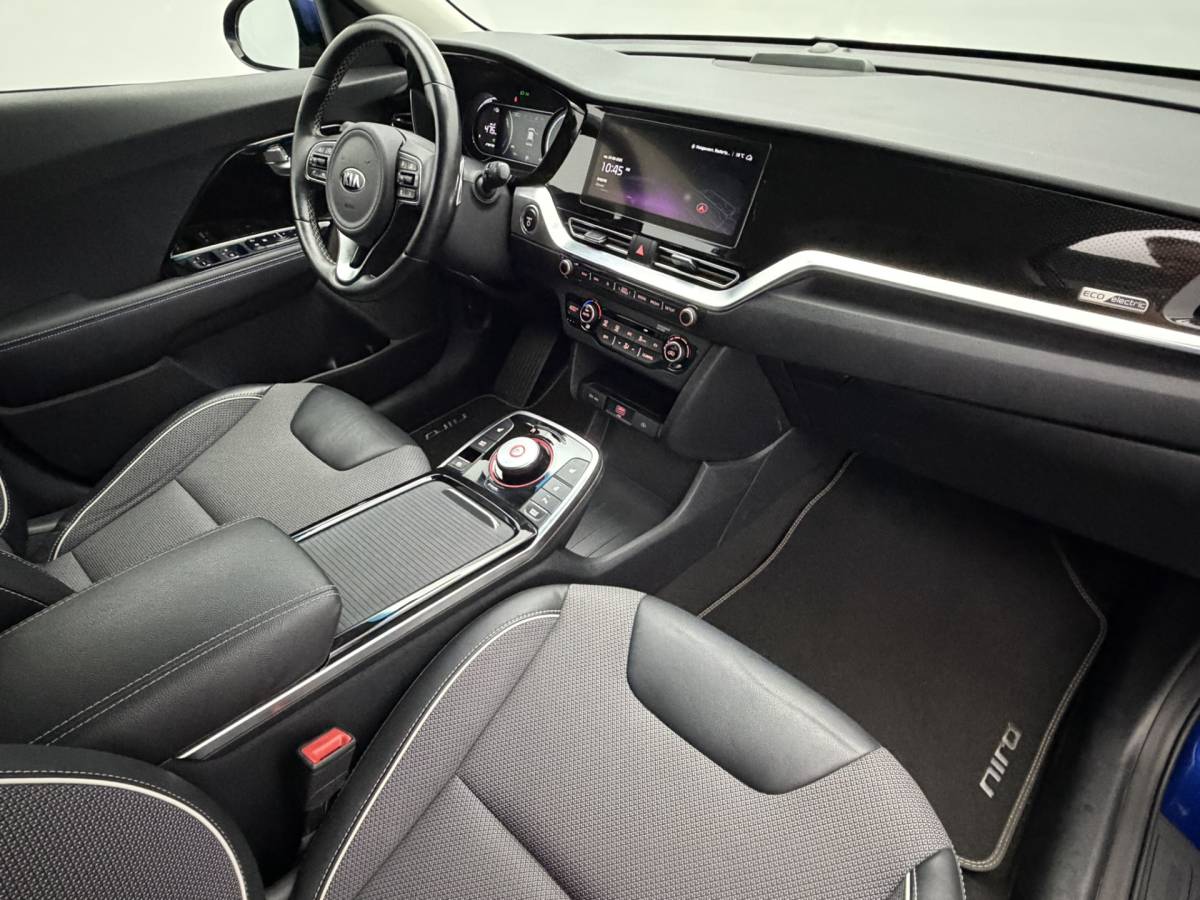 Kia e-Niro Kia e-Niro DynamicPlusLine 64 kWh SOH 97,1% | Schuif/Kanteldak | Camera | Stoel/Stuurverwarming | Carplay&Android