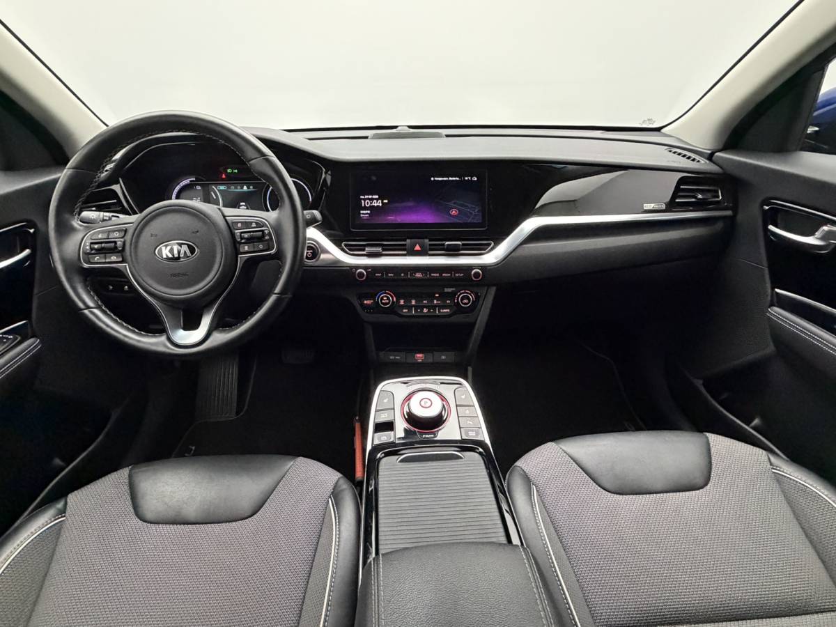 Kia e-Niro Kia e-Niro DynamicPlusLine 64 kWh SOH 97,1% | Schuif/Kanteldak | Camera | Stoel/Stuurverwarming | Carplay&Android