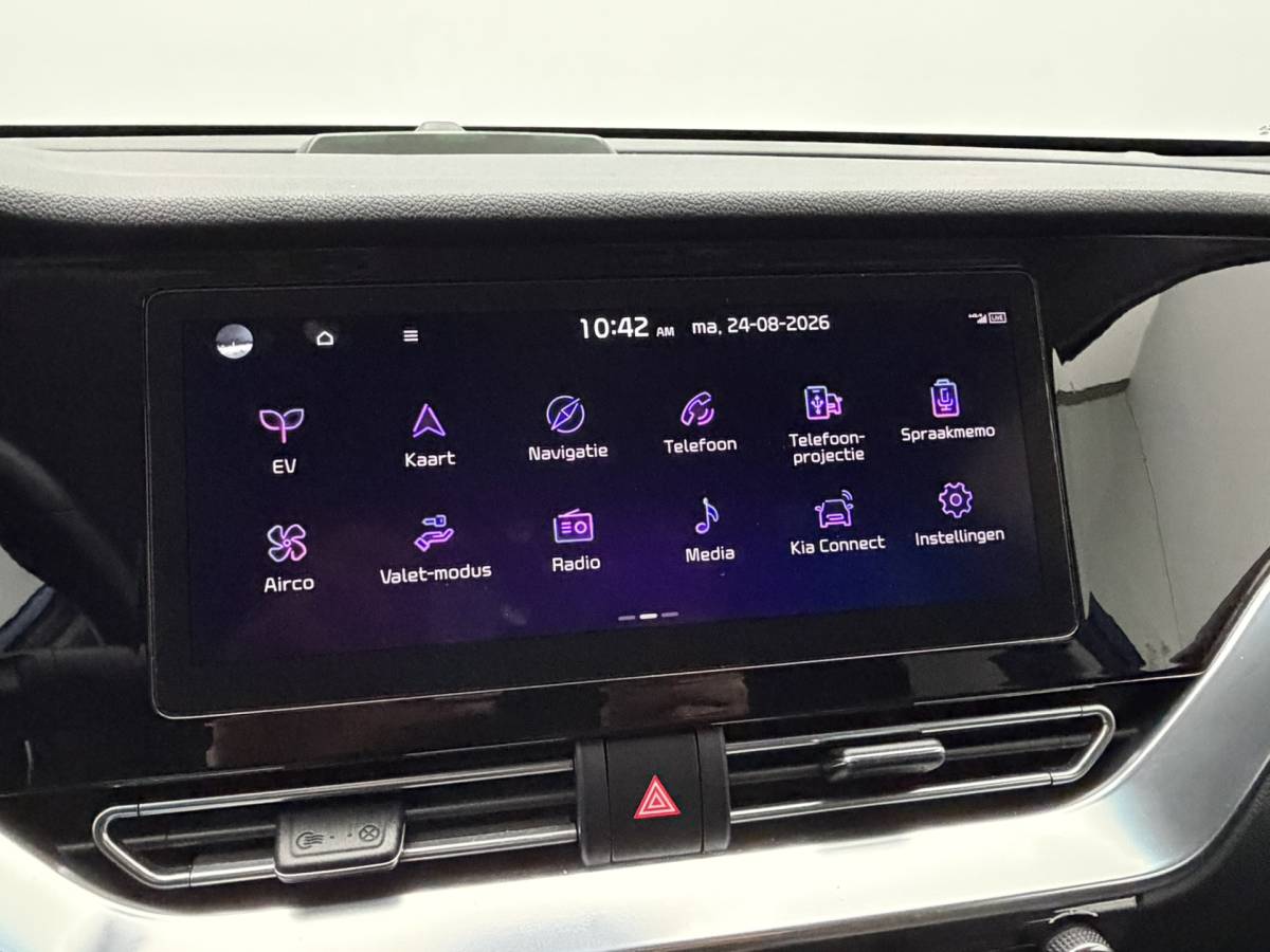 Kia e-Niro Kia e-Niro DynamicPlusLine 64 kWh SOH 97,1% | Schuif/Kanteldak | Camera | Stoel/Stuurverwarming | Carplay&Android