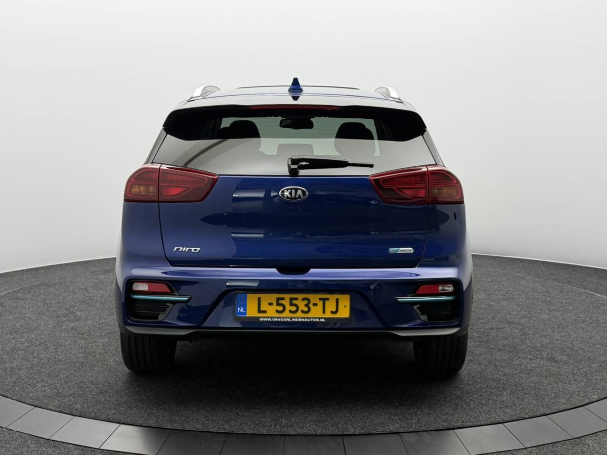 Kia e-Niro Kia e-Niro DynamicPlusLine 64 kWh SOH 97,1% | Schuif/Kanteldak | Camera | Stoel/Stuurverwarming | Carplay&Android