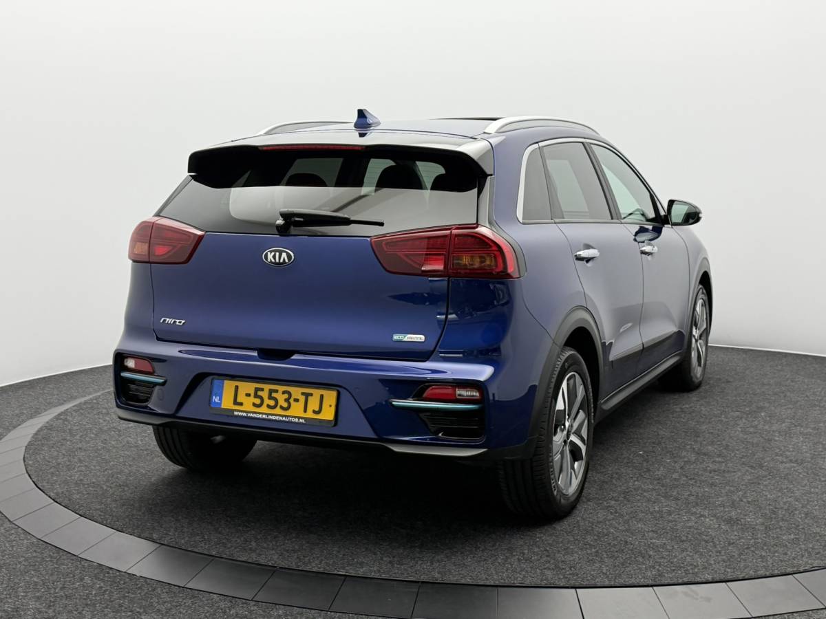 Kia e-Niro Kia e-Niro DynamicPlusLine 64 kWh SOH 97,1% | Schuif/Kanteldak | Camera | Stoel/Stuurverwarming | Carplay&Android