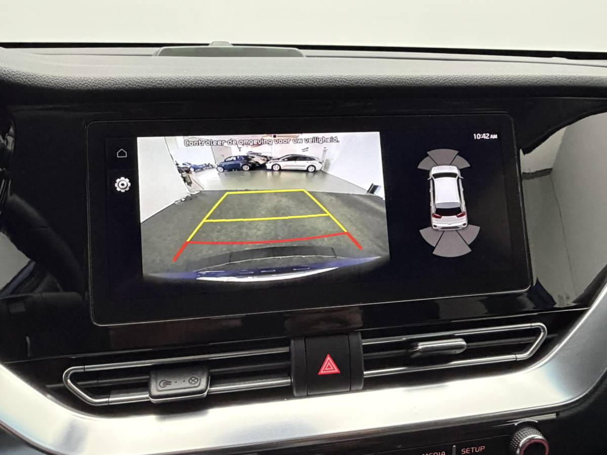 Kia e-Niro Kia e-Niro DynamicPlusLine 64 kWh SOH 97,1% | Schuif/Kanteldak | Camera | Stoel/Stuurverwarming | Carplay&Android