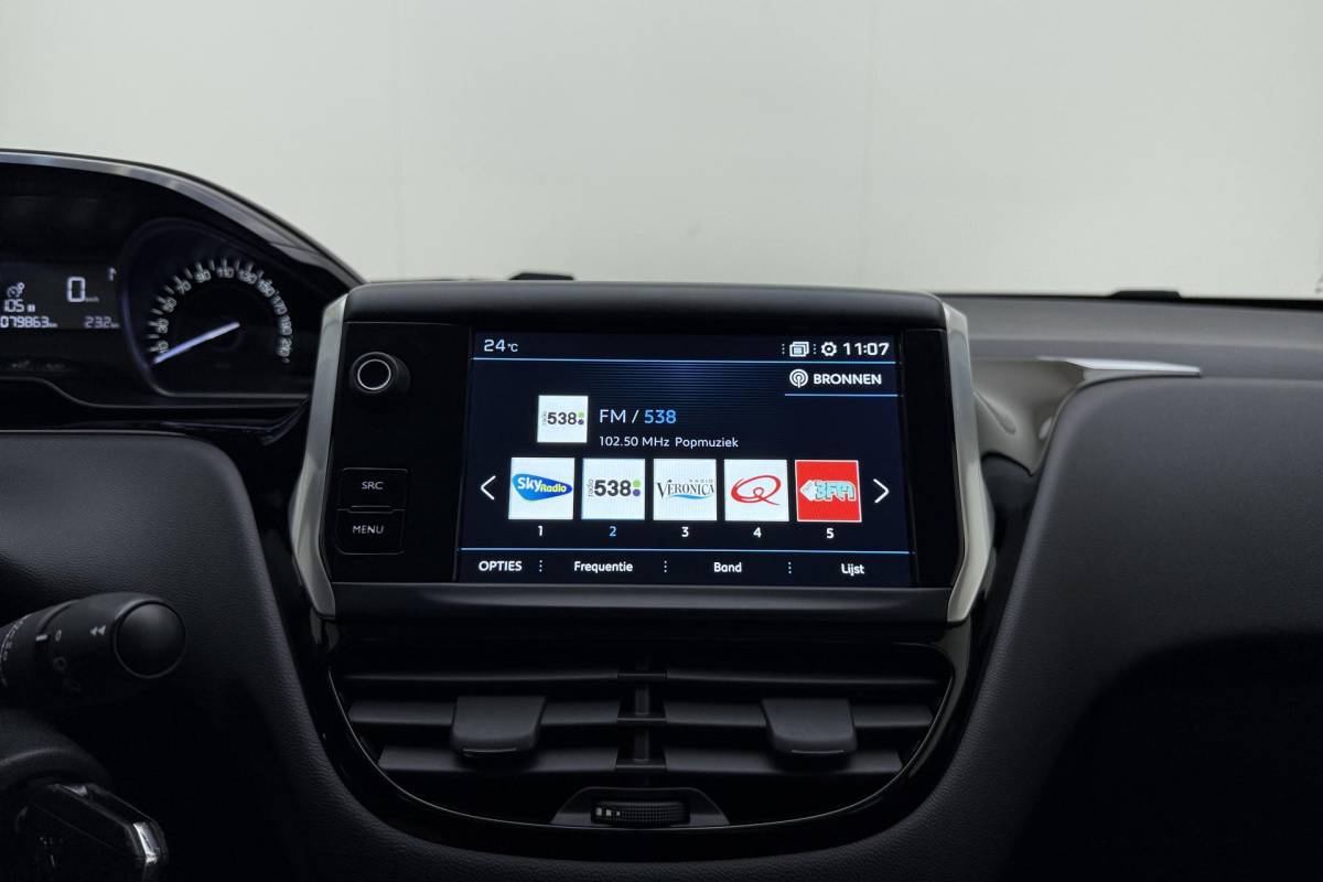 Peugeot 208 Peugeot 208 1.2 PureTech Active | Apple carplay/Android auto | Automaat | Airco | Cruise control | Stuurwiel multifunctioneel |