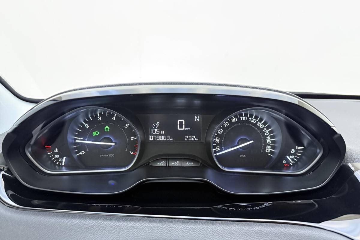 Peugeot 208 Peugeot 208 1.2 PureTech Active | Apple carplay/Android auto | Automaat | Airco | Cruise control | Stuurwiel multifunctioneel |
