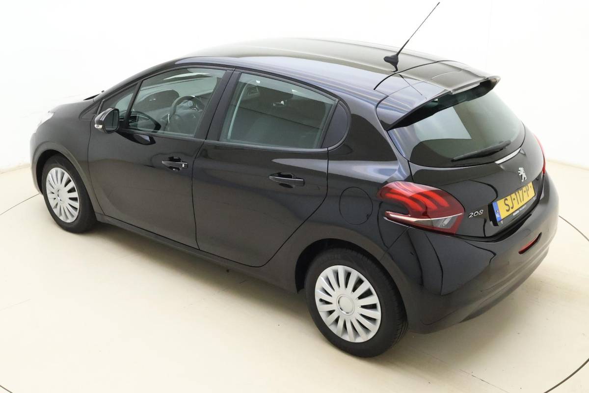 Peugeot 208 Peugeot 208 1.2 PureTech Active | Apple carplay/Android auto | Automaat | Airco | Cruise control | Stuurwiel multifunctioneel |