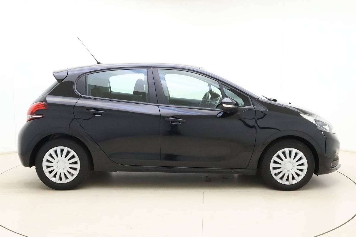 Peugeot 208 Peugeot 208 1.2 PureTech Active | Apple carplay/Android auto | Automaat | Airco | Cruise control | Stuurwiel multifunctioneel |