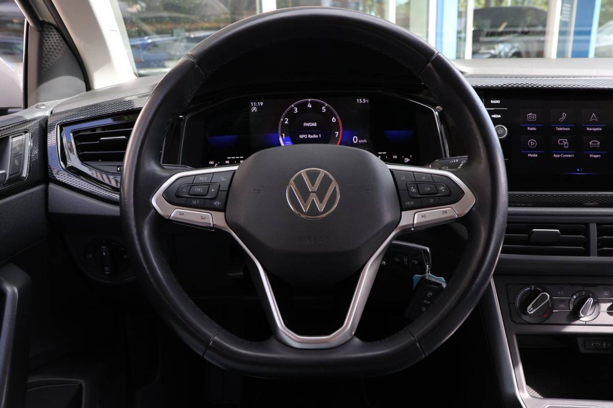 Volkswagen Polo Volkswagen POLO 1.0 TSI 95PK Life App-connect Cruise-control LED