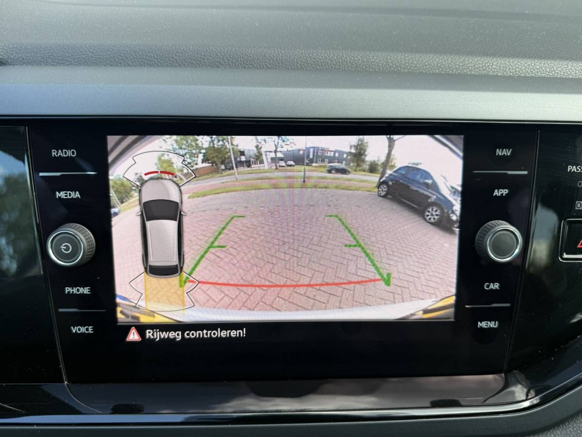 Volkswagen Taigo Volkswagen Taigo 1.0 TSI R-Line Business | 1e Eigenaar | NL Auto | Virtual | Navi |