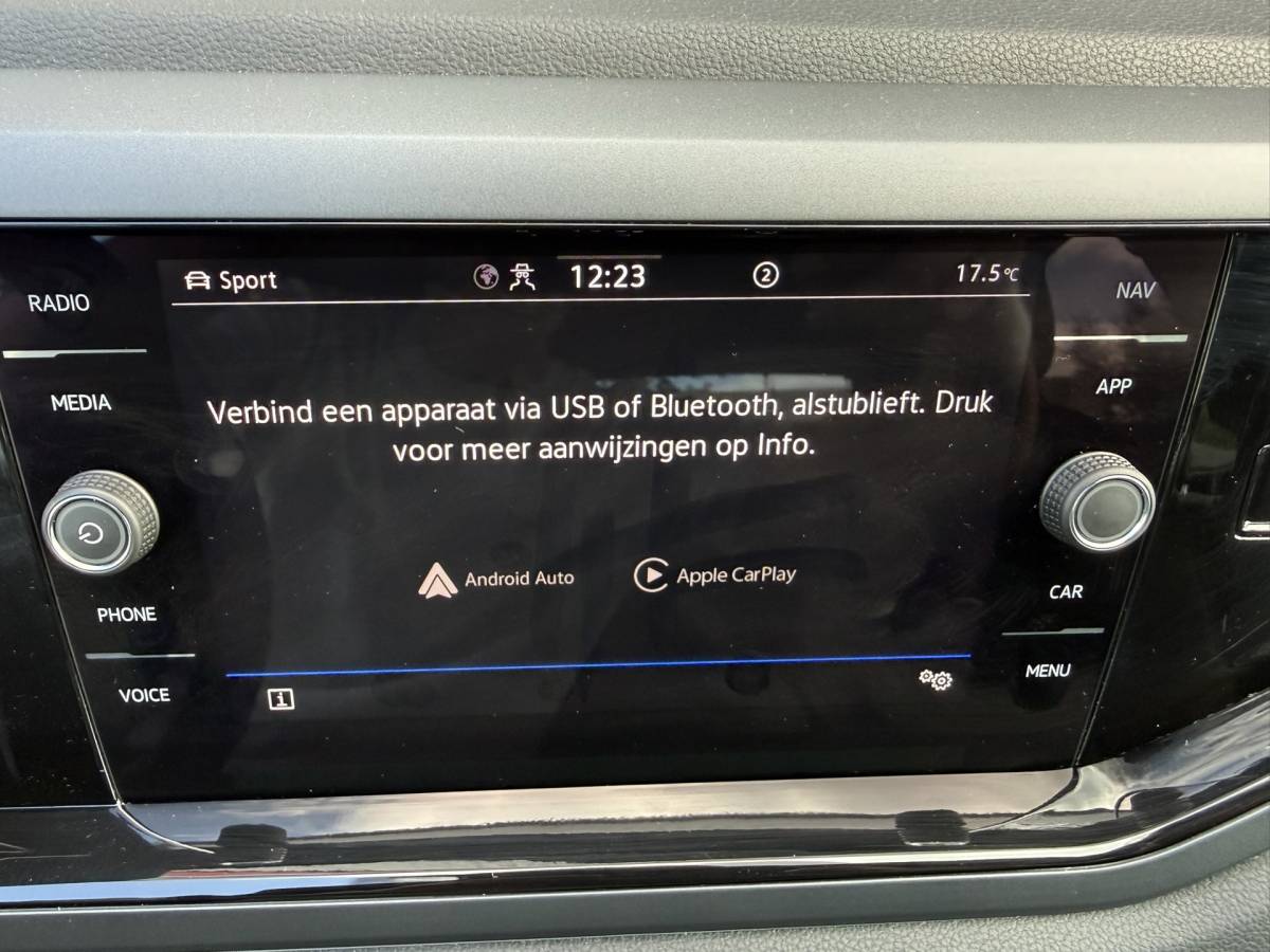 Volkswagen Taigo Volkswagen Taigo 1.0 TSI R-Line Business | 1e Eigenaar | NL Auto | Virtual | Navi |