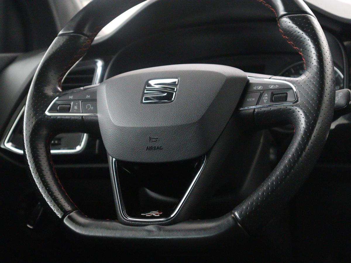 SEAT Ateca SEAT Ateca1.4 EcoTSI FR | Leder | Stoelverwarming | Climate control | Cruise control | Camera | Park assist | Carplay | Seat Sound | Navigatie | Sfeerverlichting
