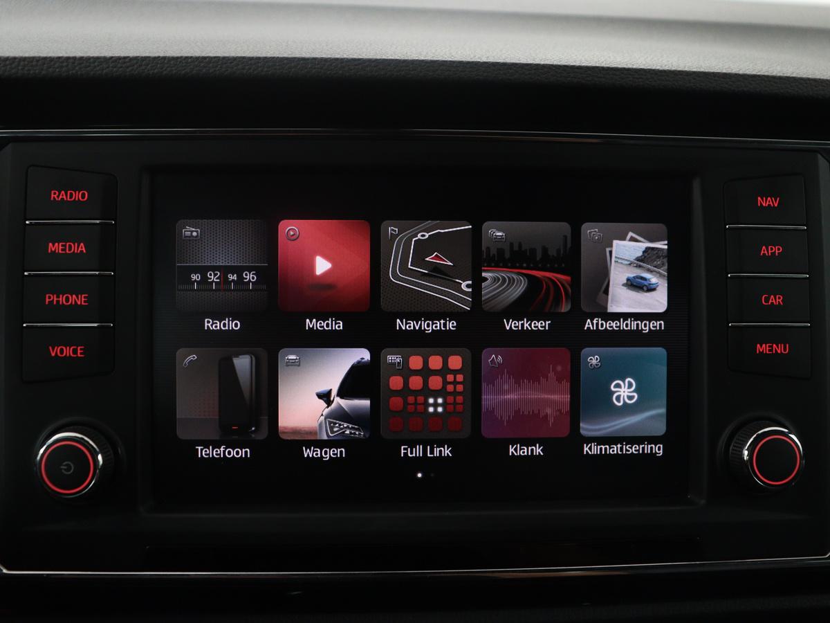 SEAT Ateca SEAT Ateca1.4 EcoTSI FR | Leder | Stoelverwarming | Climate control | Cruise control | Camera | Park assist | Carplay | Seat Sound | Navigatie | Sfeerverlichting