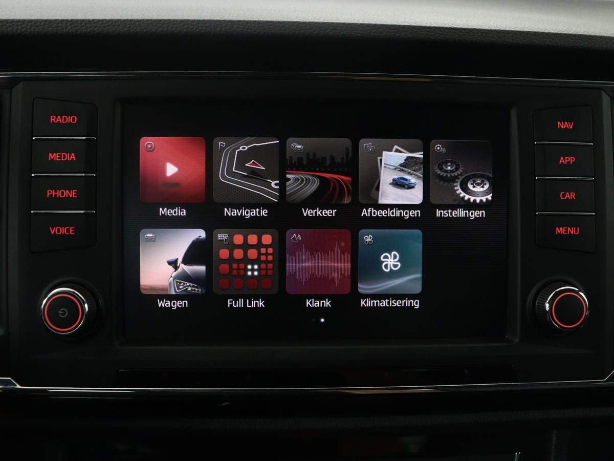SEAT Ateca SEAT Ateca1.4 EcoTSI FR | Leder | Stoelverwarming | Climate control | Cruise control | Camera | Park assist | Carplay | Seat Sound | Navigatie | Sfeerverlichting