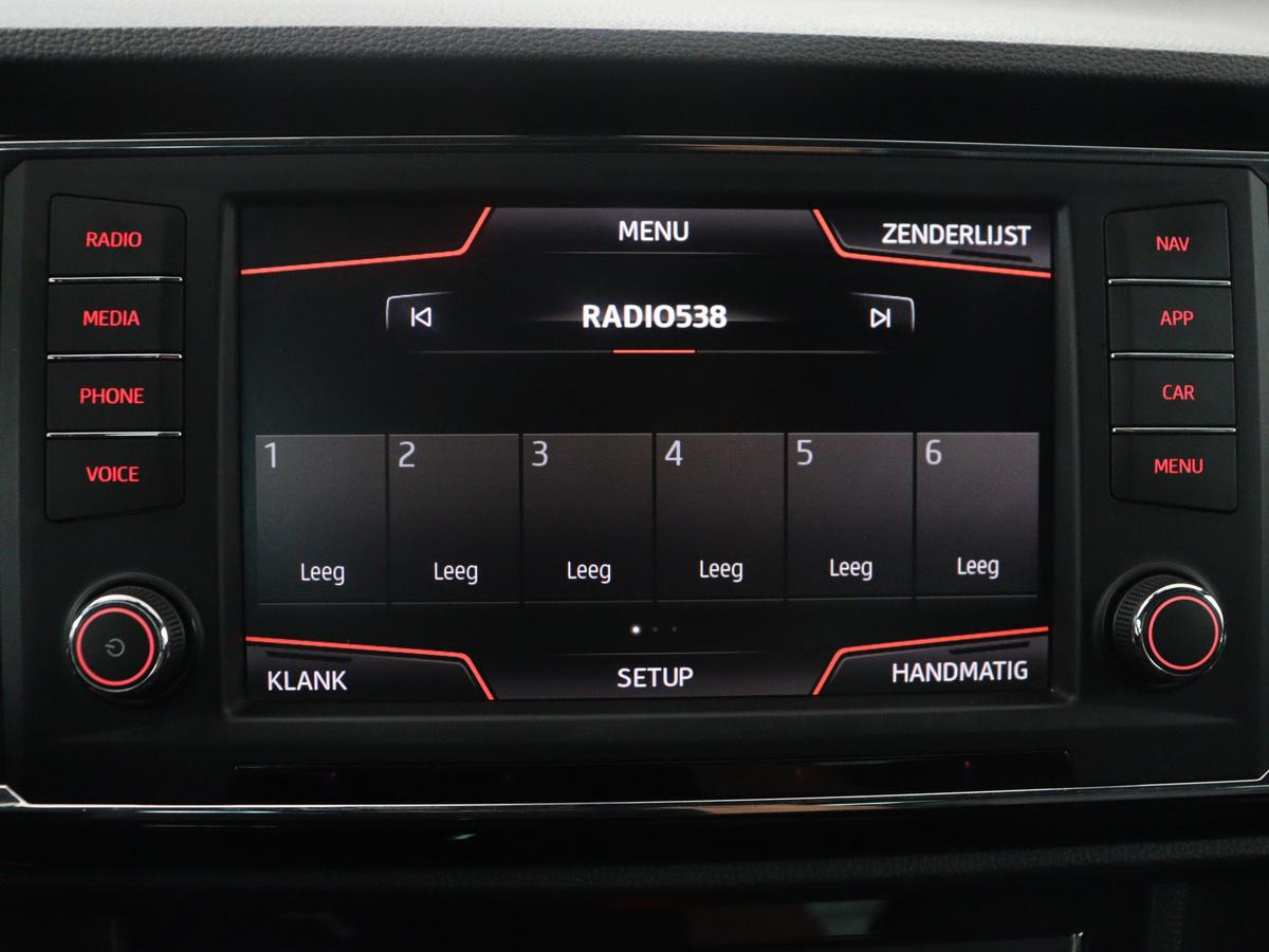 SEAT Ateca SEAT Ateca1.4 EcoTSI FR | Leder | Stoelverwarming | Climate control | Cruise control | Camera | Park assist | Carplay | Seat Sound | Navigatie | Sfeerverlichting