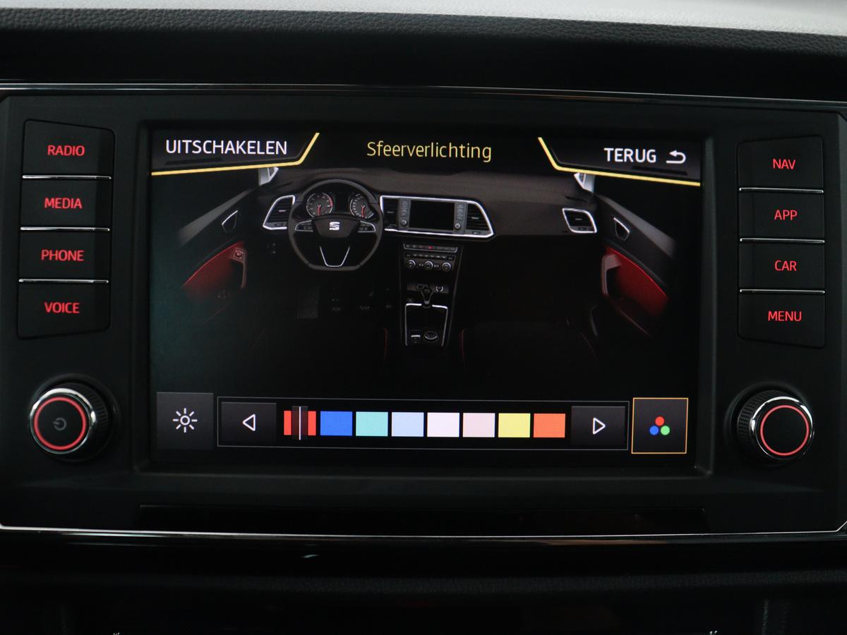 SEAT Ateca SEAT Ateca1.4 EcoTSI FR | Leder | Stoelverwarming | Climate control | Cruise control | Camera | Park assist | Carplay | Seat Sound | Navigatie | Sfeerverlichting