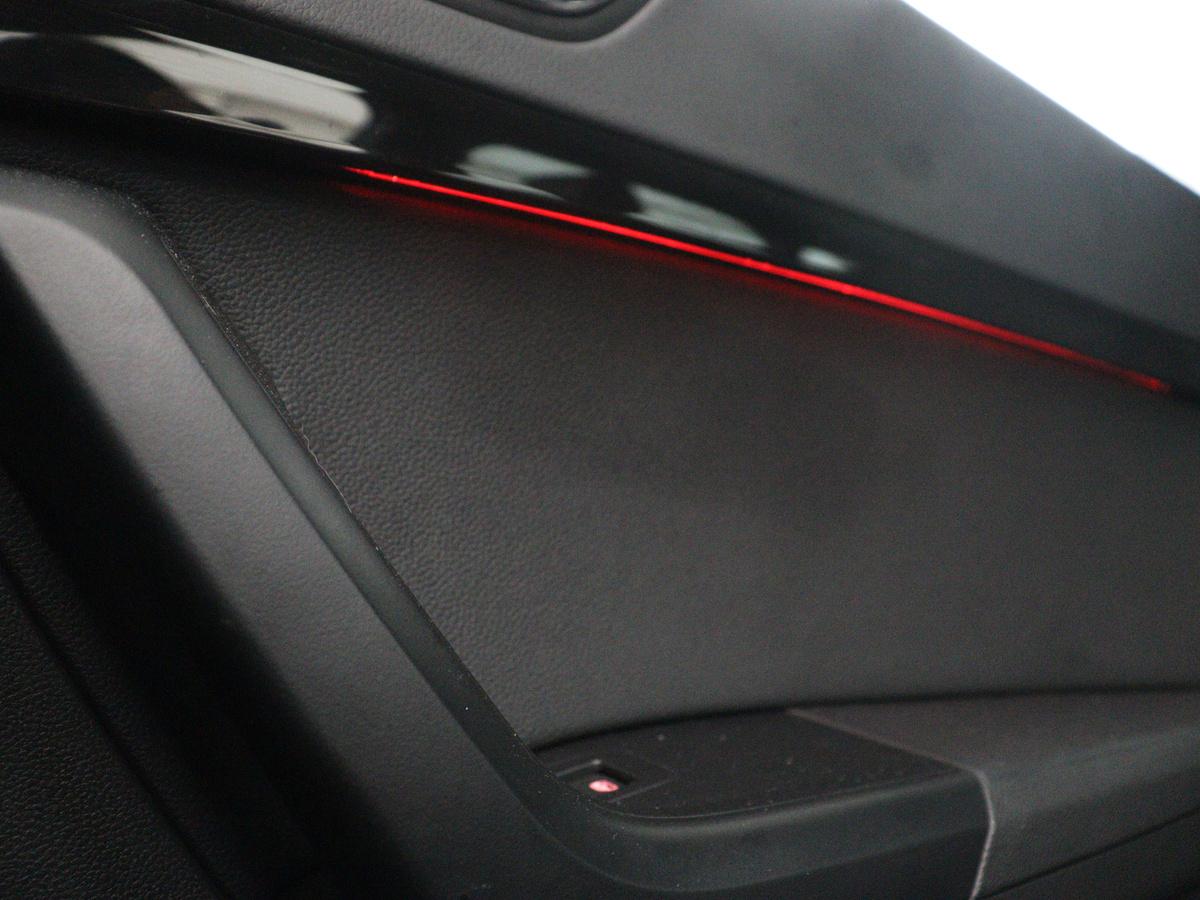 SEAT Ateca SEAT Ateca1.4 EcoTSI FR | Leder | Stoelverwarming | Climate control | Cruise control | Camera | Park assist | Carplay | Seat Sound | Navigatie | Sfeerverlichting