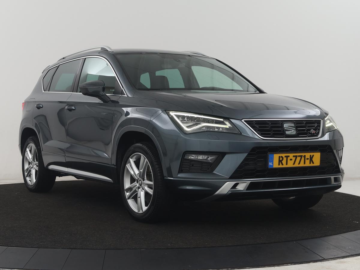 SEAT Ateca SEAT Ateca1.4 EcoTSI FR | Leder | Stoelverwarming | Climate control | Cruise control | Camera | Park assist | Carplay | Seat Sound | Navigatie | Sfeerverlichting
