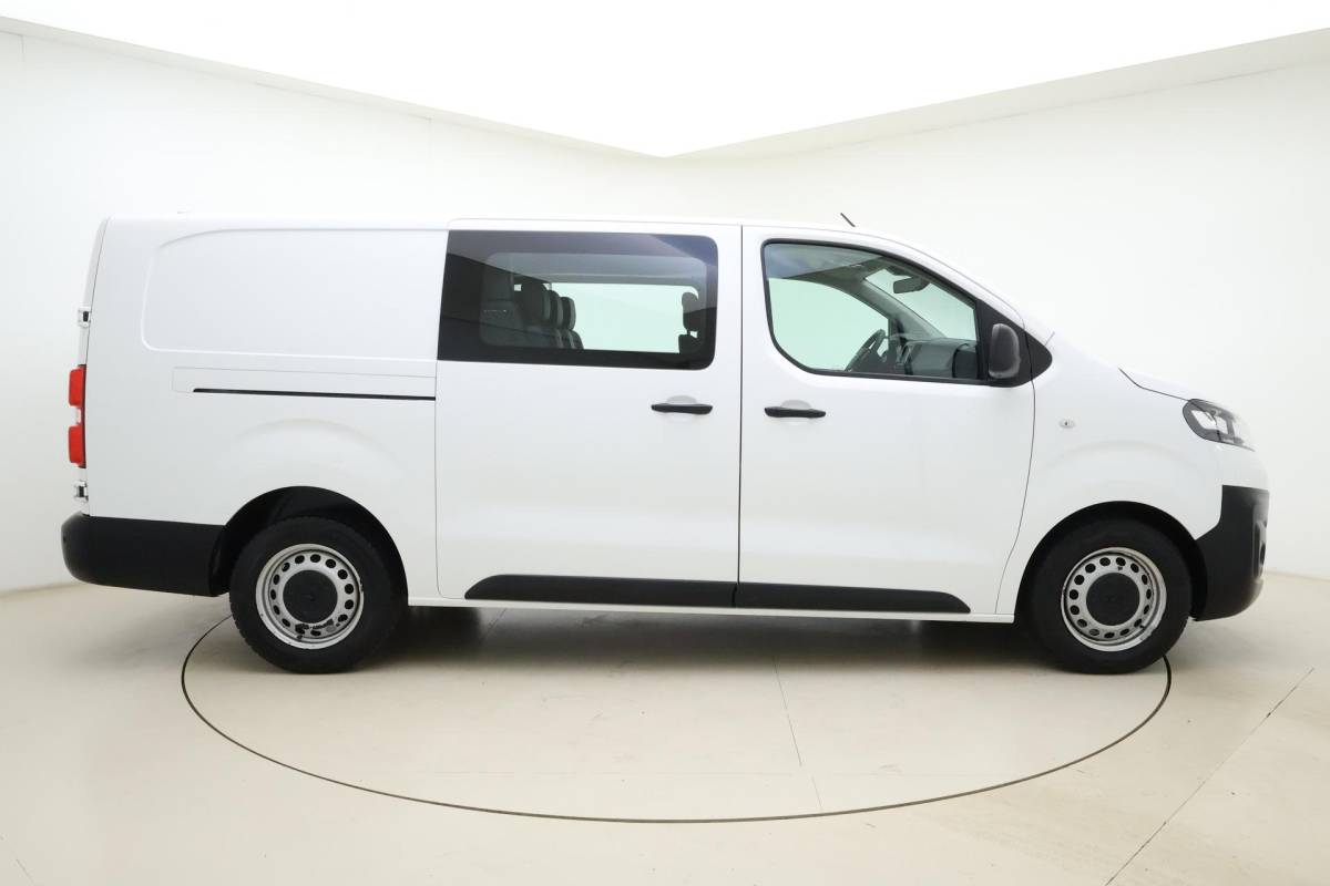 Opel Vivaro Opel Vivaro 2.0 CDTI 150pk Dubbel Cabine Edition |  6 Persoons | Navigatie | Achteruitrijcamera | Parkeersensoren | Cruise control | Dodehoek waarschuwing